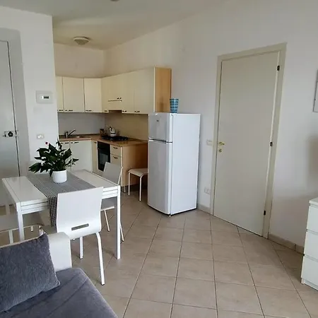 شقة P313 Nr 103 Trilocale Sul Mare Con Ombrellone In Prima Fila *