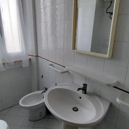 P313 Nr 103 Trilocale Sul Mare Con Ombrellone In Prima Fila *