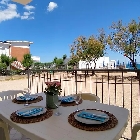 P313 Nr 103 Trilocale Sul Mare Con Ombrellone In Prima Fila مارشيللي